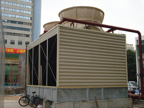 <a href=http://www.lqtjzcj.com target=_blank class=infotextkey>冷却塔降噪</a>措施